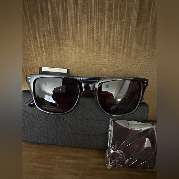 Ladies/unisex sunglasses by Prive Reaux NWT with case and cleaning cloth - Picture 2 of 15